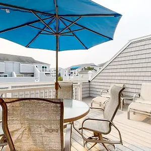 https://hidden-harbour-101b.ocean-city-hotels.net